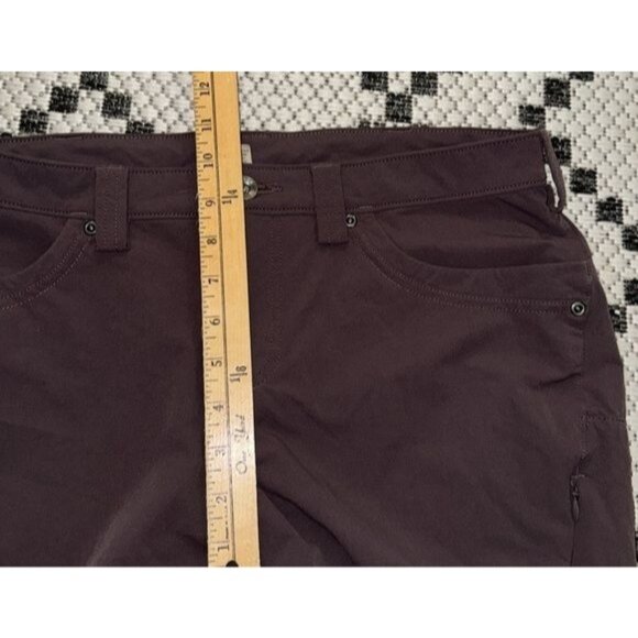 Duluth Trading Womens 12 Short Quick-Dry Nylon/Spandex Pants - Picture 8 of 10